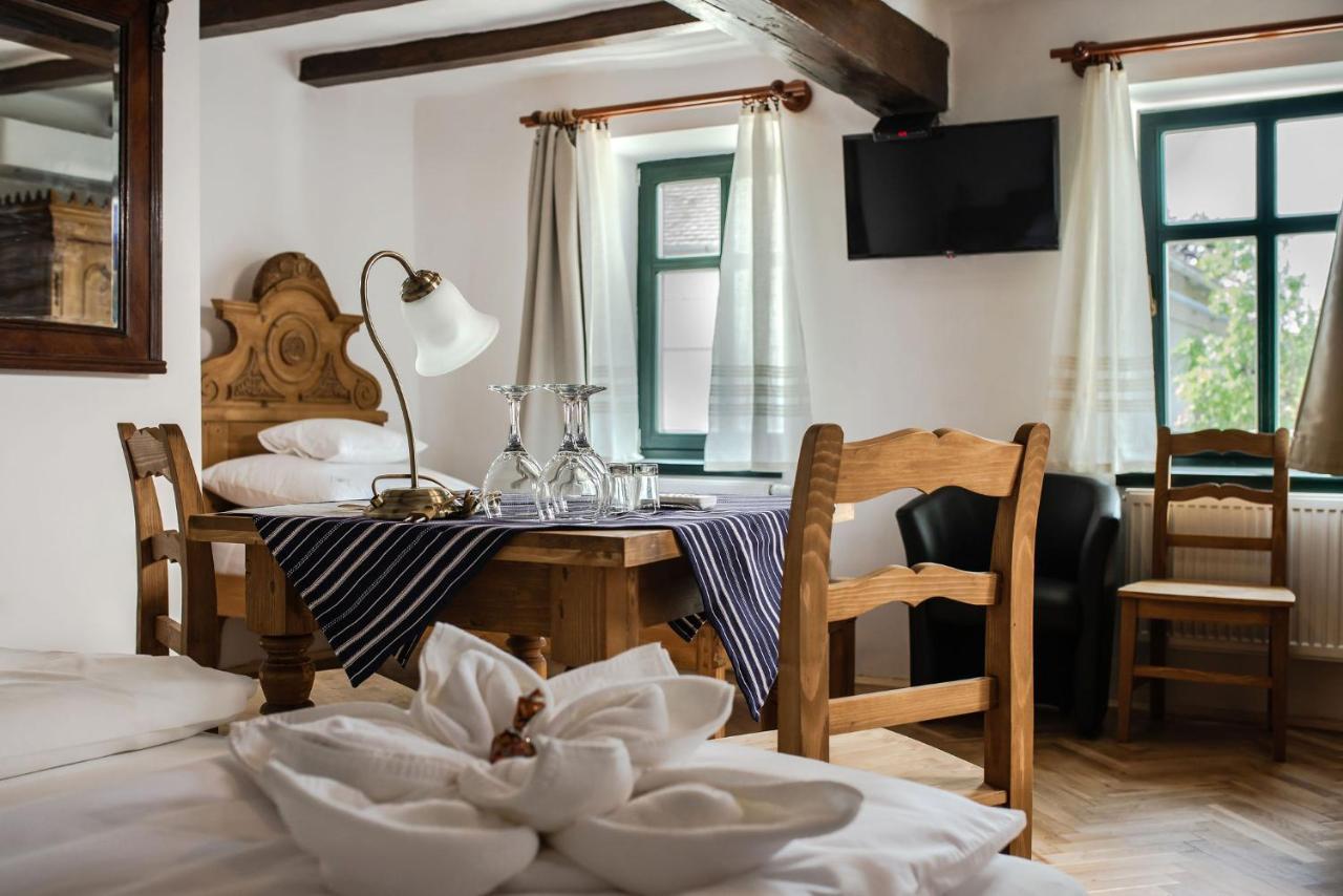 Szent Gellert Borhaz Es Vendegfogado Bed & Breakfast Makó Exterior foto