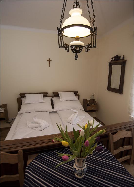 Szent Gellert Borhaz Es Vendegfogado Bed & Breakfast Makó Cameră foto